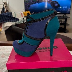 Dollhouse Women's Teal and Blue Lace-Up Heeled Boots
